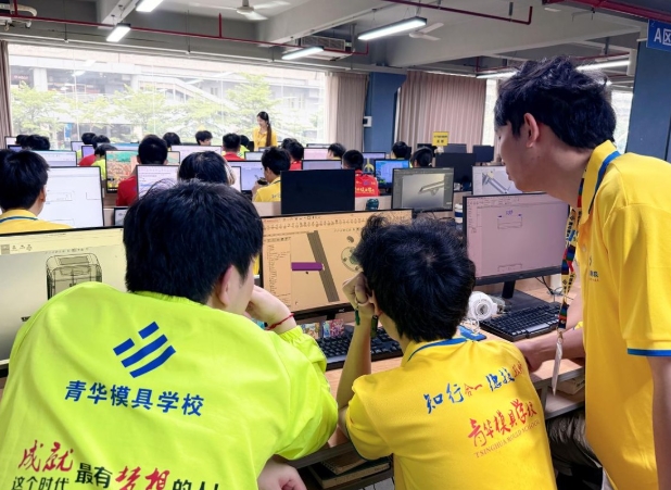 20岁月薪八九千！青华学子用选择开启不一样的职场起点