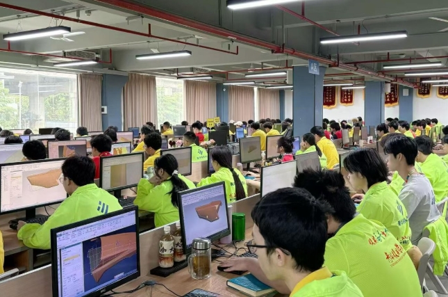 刚毕业就拿 6.5K 月薪，模具学员的首份 offer 有多香？