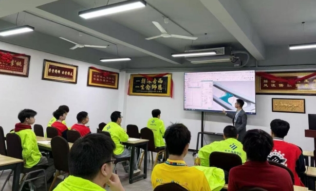 技以立身 知以致远：技术重塑人生，认知铺就长路