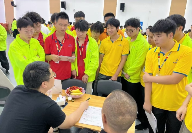 以技立身掌握主动，让能力选择未来｜青华模具学校22年育人坚守