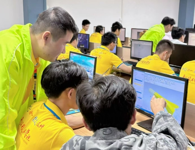 技不压身，择优上岗！青华学子手握双高薪 offer 从容择业