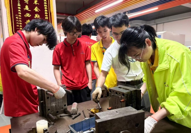 零基础想学模具设计？别慌！在这里人人都能学会、学好、好就业