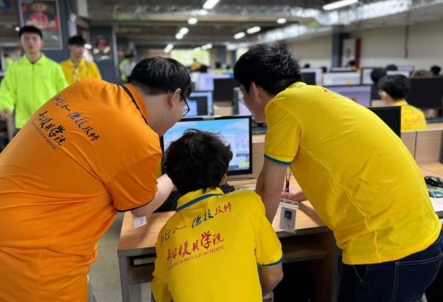 为什么全日制学编程3-4个月，抵得上你在厂里混3年？