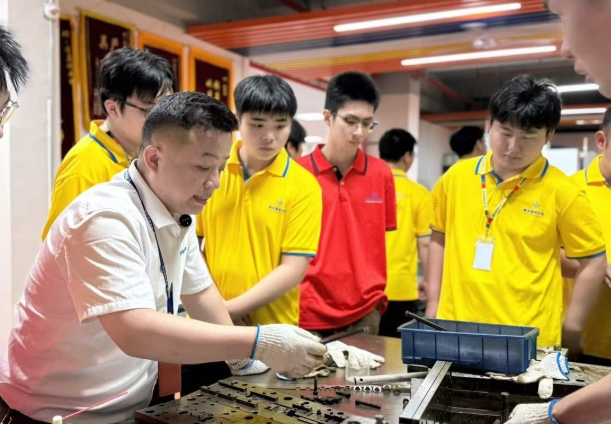 学几万块技术到底贵不贵？算一笔真实账你就懂了