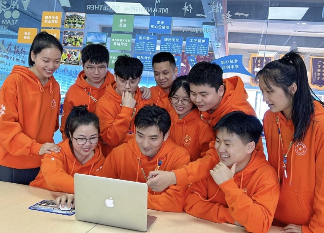 你也可以轻松月入过万，关键是选择合适的课程
