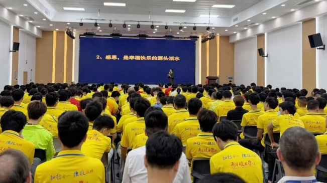青华模具学子：过硬技术配正向心态，方能行稳致远