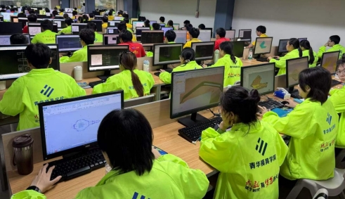 青华办学初心：我们培养有技术、有尊严、有未来的年轻人