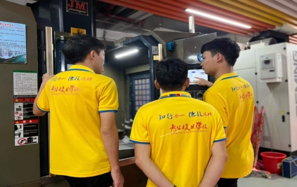 零基础学编程上岗一月，转正薪资九千还能带徒