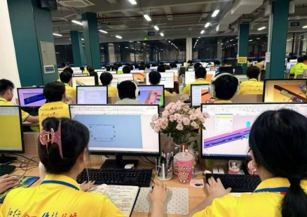 青华模具学校培养的不是会操作软件的人，而是能解决问题的人