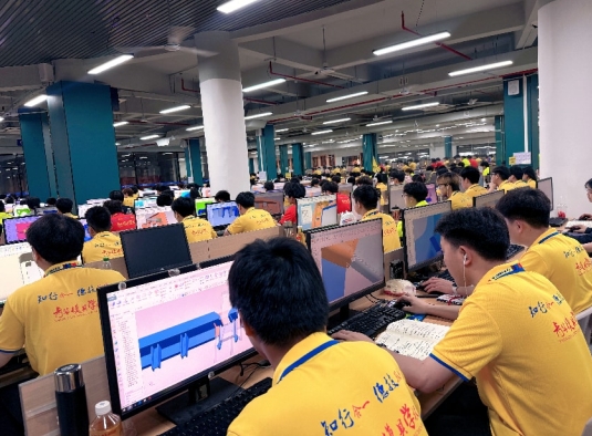 高中毕业零基础入行，不到一年月薪9000：普通人的底气，从来都是技术给的