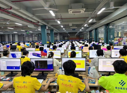模具培训和别的机构不一样在哪？青华模具用学员成长给出答案