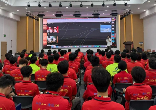 AI 浪潮冲击就业市场：塑造系统思维，锻造不可替代的技术能力