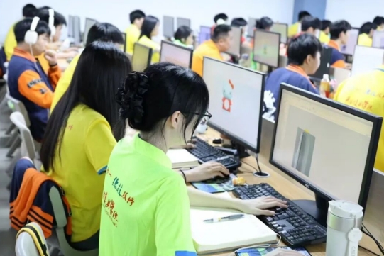 给孩子选技术学校，别只看学费，更别只听一句“包就业”