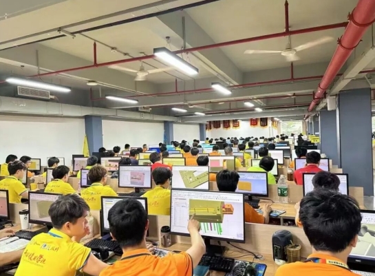 跑了几年滴滴后，他选择重新学习一门技术：现在已成为CNC编程组长